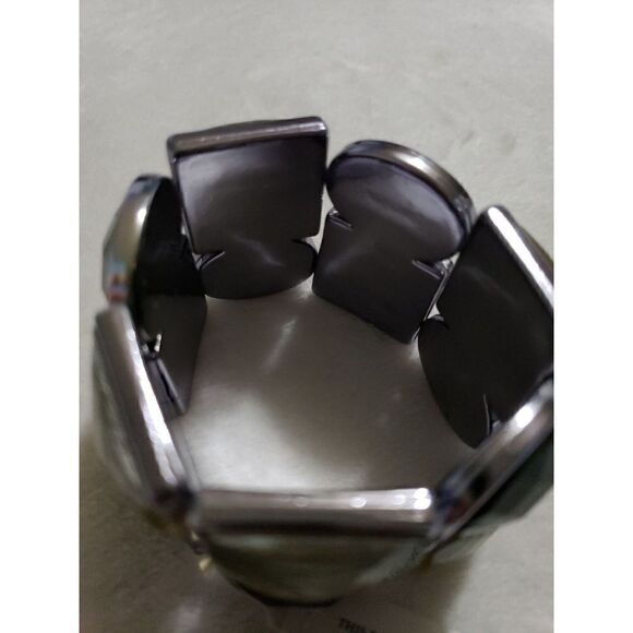 Jillian Michael Plastic Bracelet Stretchable with Animal Print NWT - Picture 2 of 3